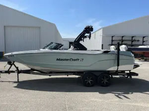 2022-mastercraft-xt24-137890-image0.webp