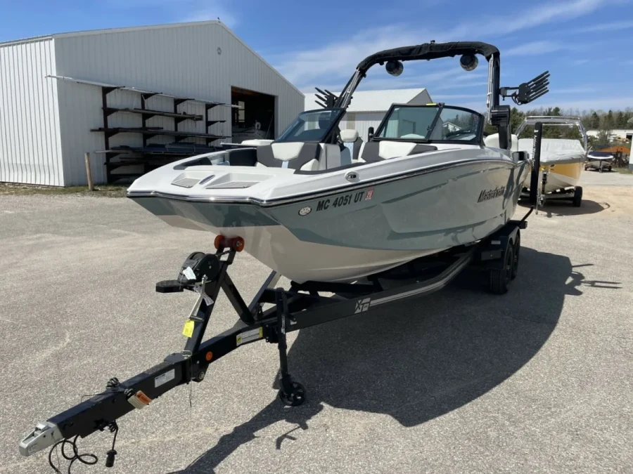 2022-mastercraft-xt24-137890-image5.webp