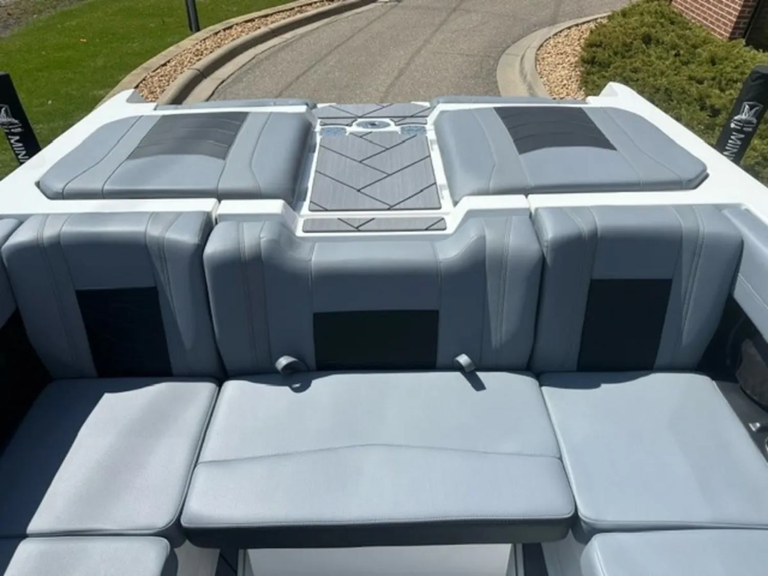 2025 Malibu 23 LSV -S7538
