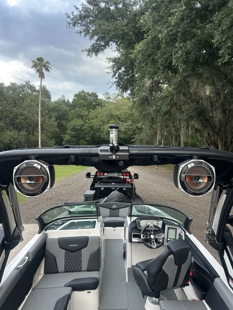 2022-mastercraft-xt24-137947-image16.webp