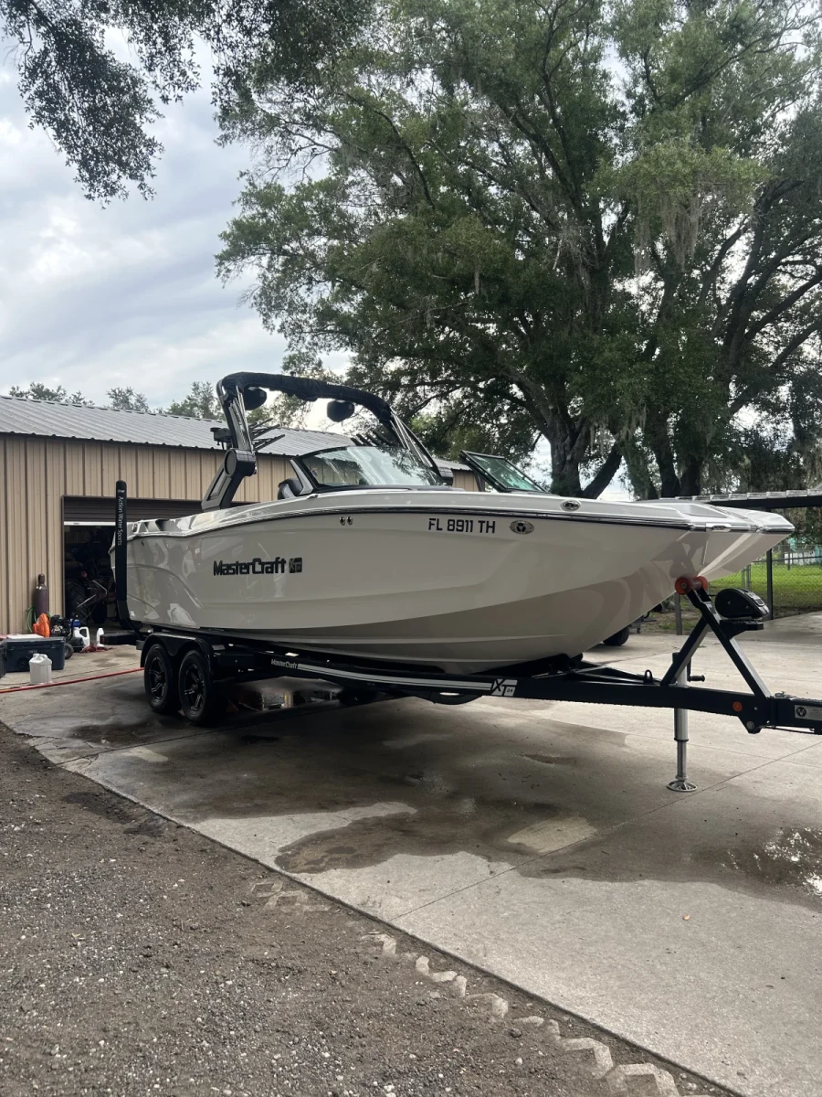 2022-mastercraft-xt24-137947-image9.webp