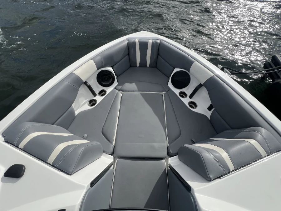 2025-malibu-wakesetter-22-lsv-137951-image14