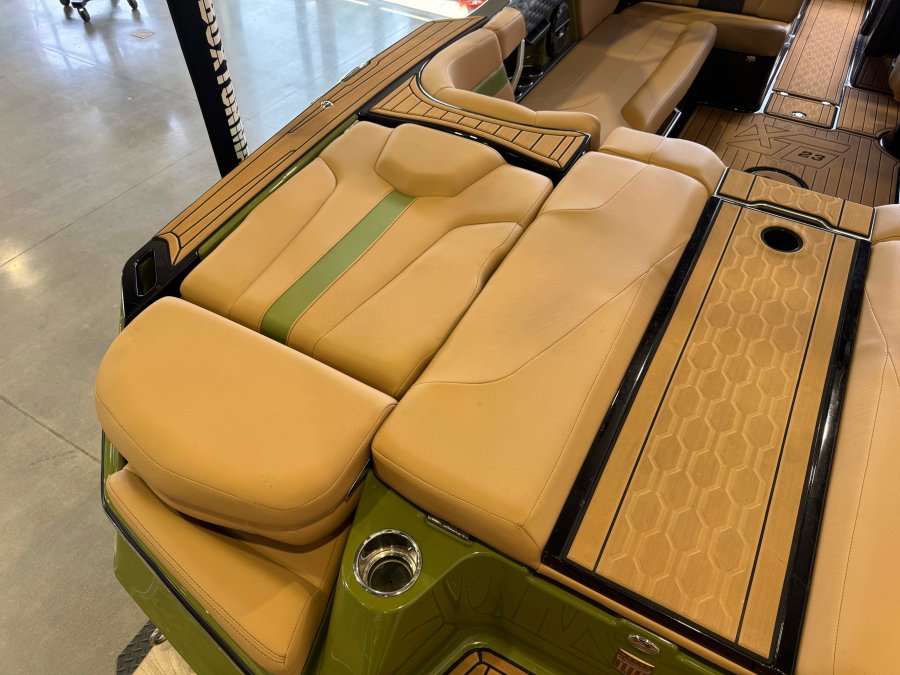 2022-mastercraft-xt23-137955-image12