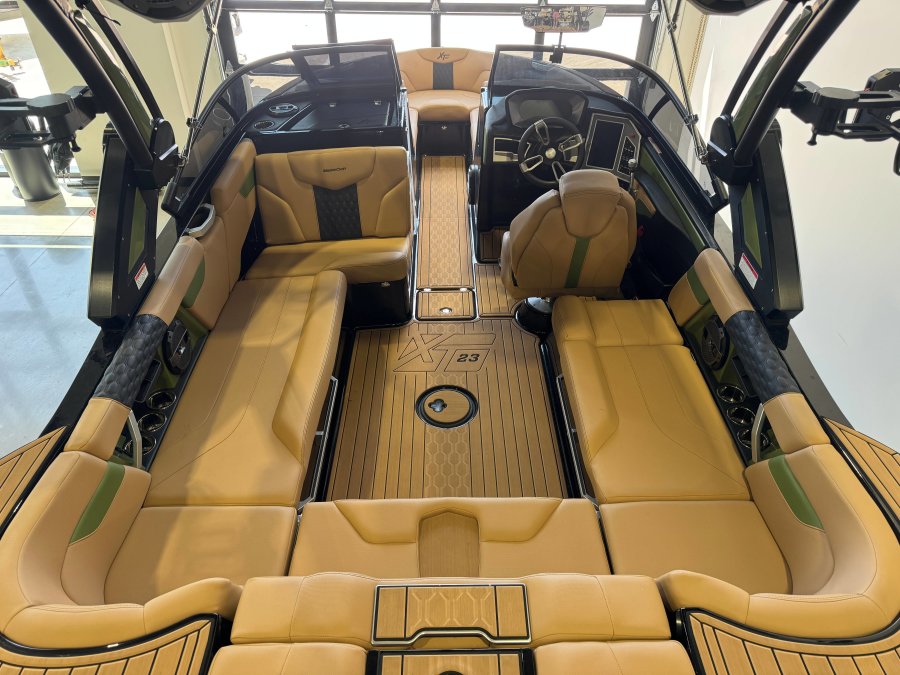 2022-mastercraft-xt23-137955-image15