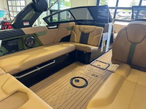 2022-mastercraft-xt23-137955-image16