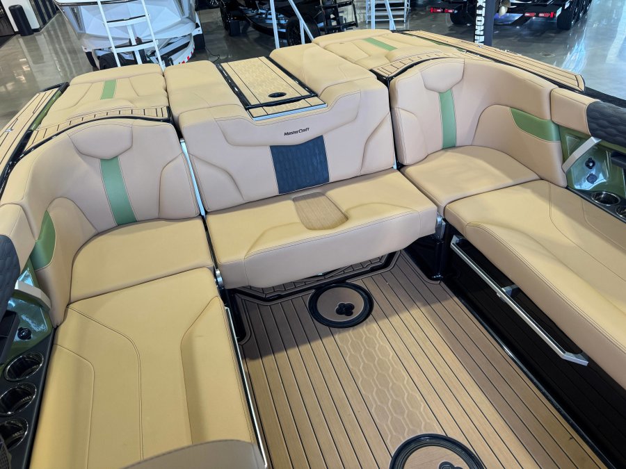 2022-mastercraft-xt23-137955-image18