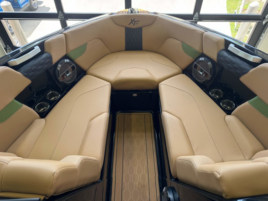 2022-mastercraft-xt23-137955-image19