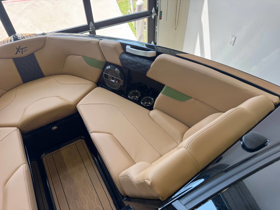 2022-mastercraft-xt23-137955-image20