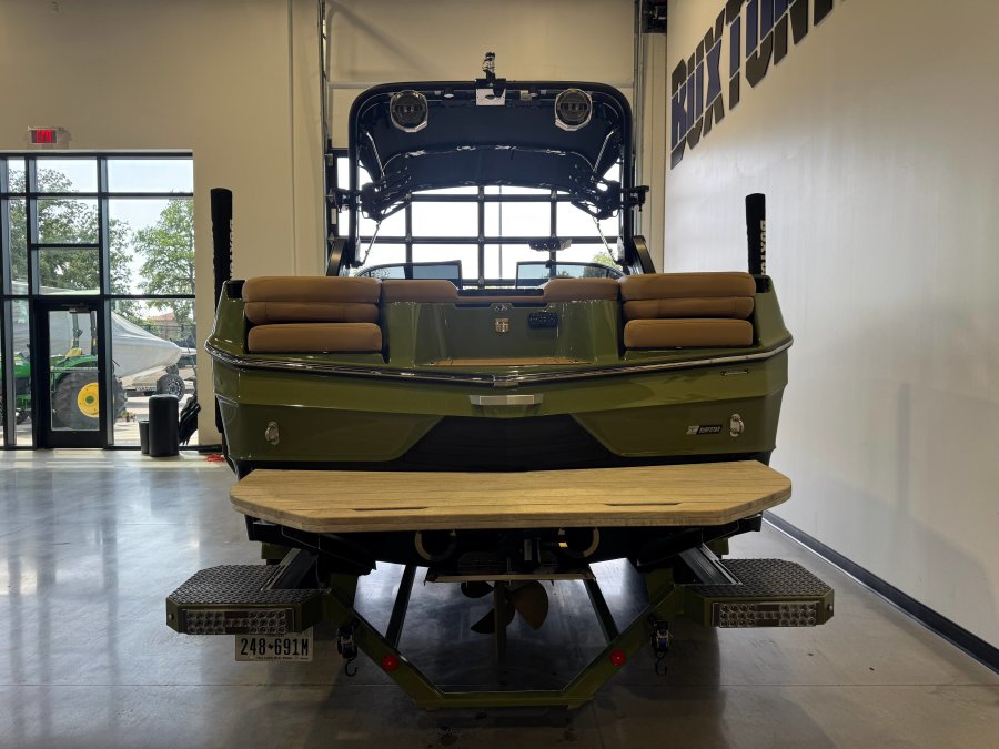 2022-mastercraft-xt23-137955-image6