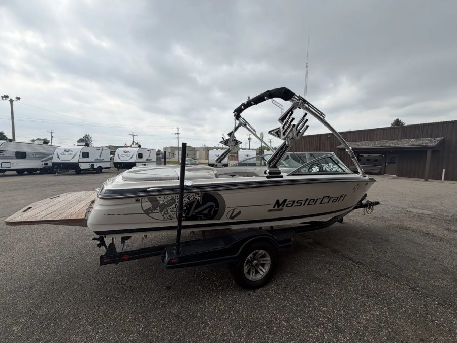 2009-mastercraft-prostar-214-137966-image8