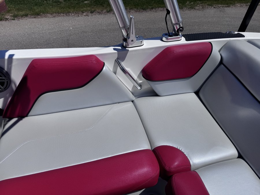 2015-mastercraft-nxt20-137968-image10