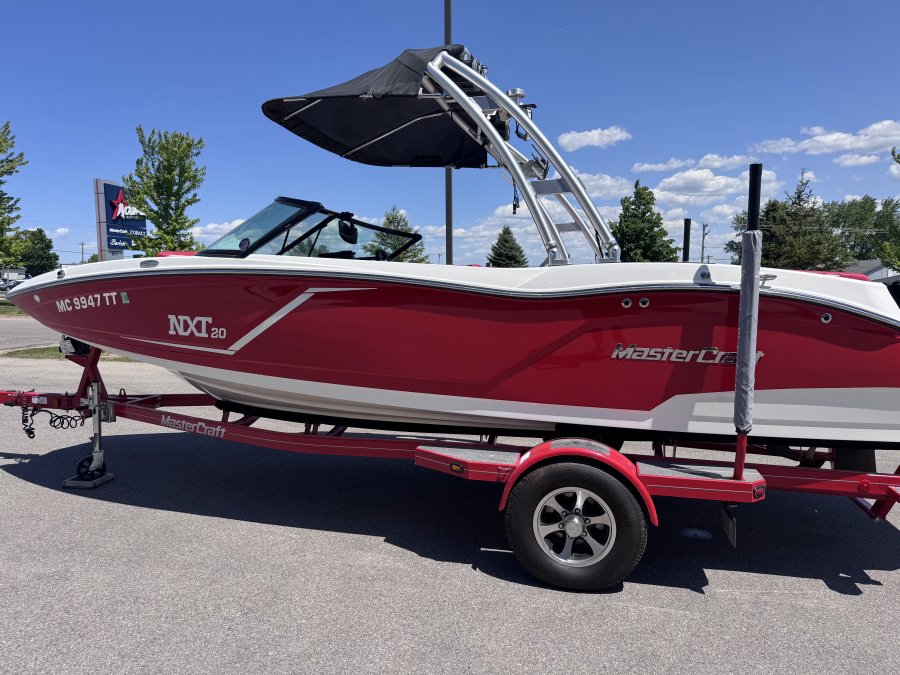 2015-mastercraft-nxt20-137968-image4