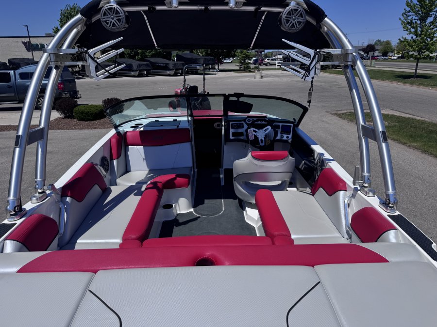 2015-mastercraft-nxt20-137968-image6