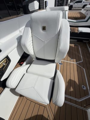 2026-nautique-g23-137970-image8