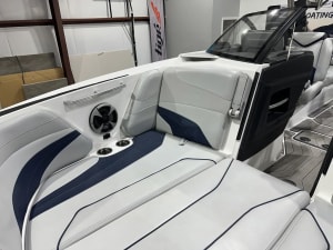 2019-malibu-wakesetter-24-mxz-137971-image16