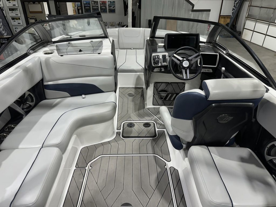 2019-malibu-wakesetter-24-mxz-137971-image9