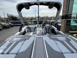 2023-mastercraft-xt20-137980-image10