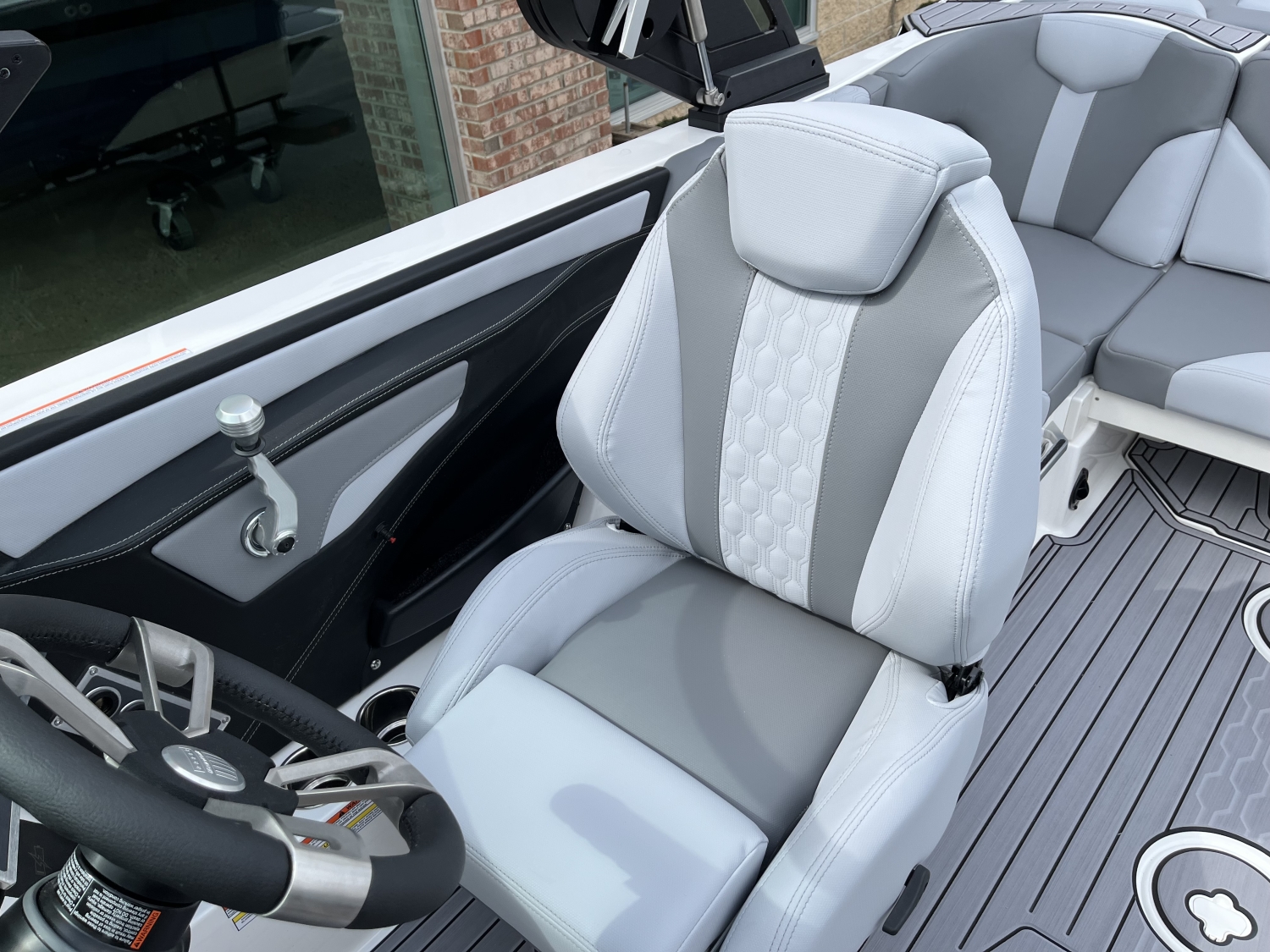 2023 MasterCraft XT20