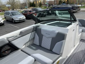 2023-mastercraft-xt20-137980-image16