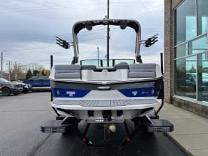 2023-mastercraft-xt20-137980-image4