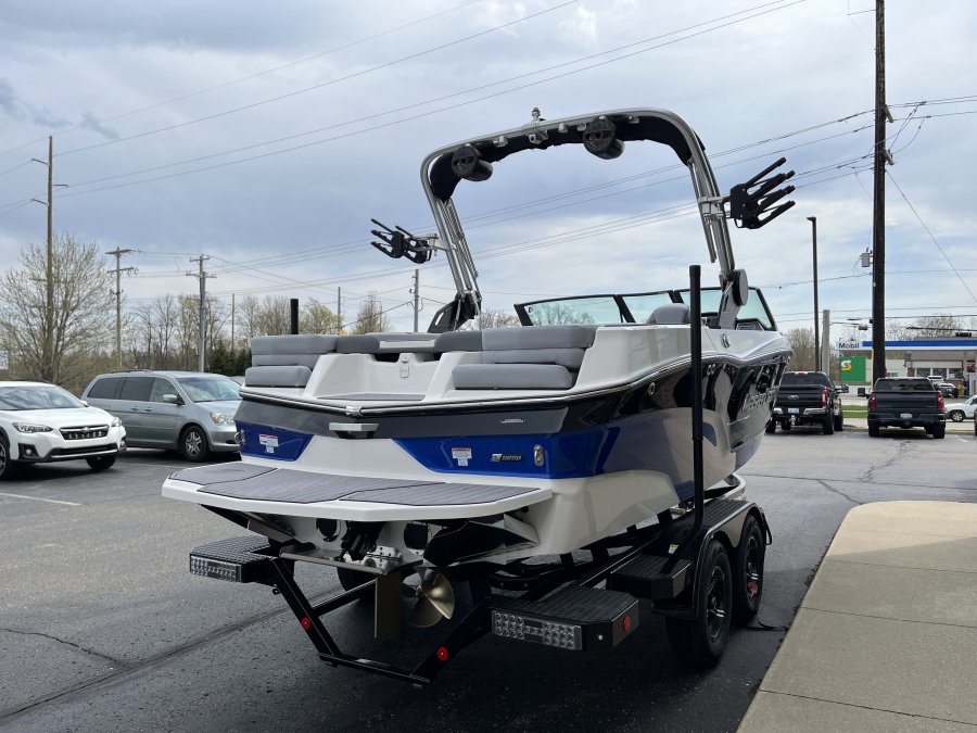 2023-mastercraft-xt20-137980-image6