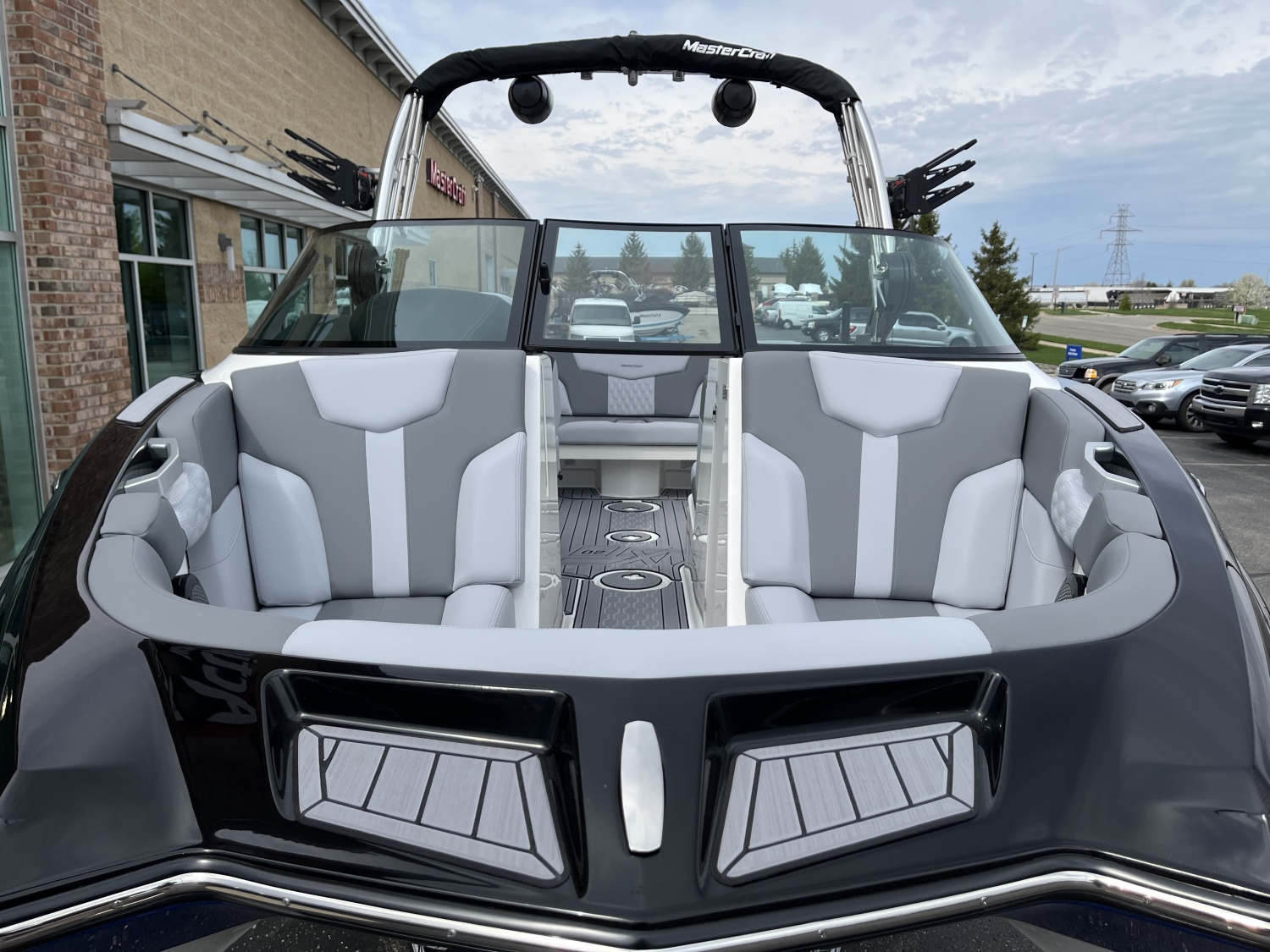 2023 MasterCraft XT20