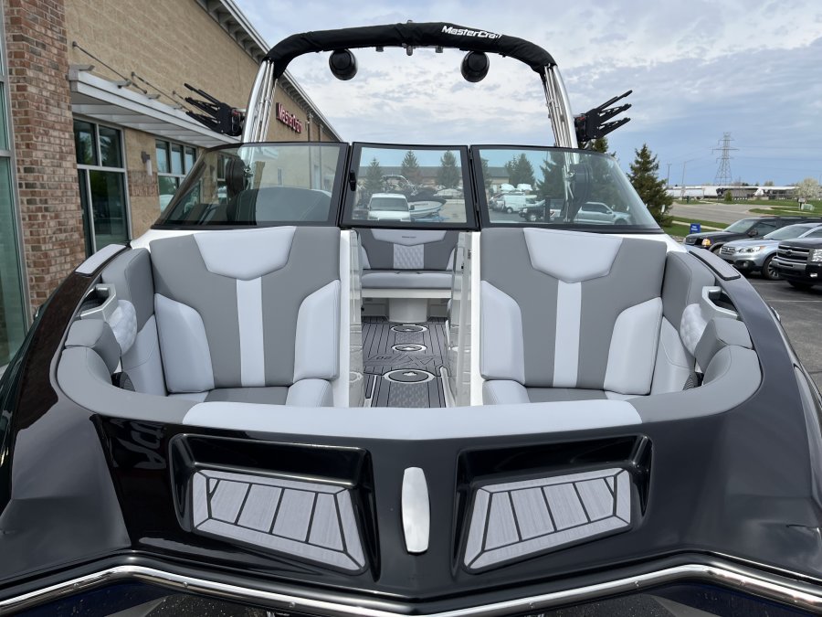 2023-mastercraft-xt20-137980-image9