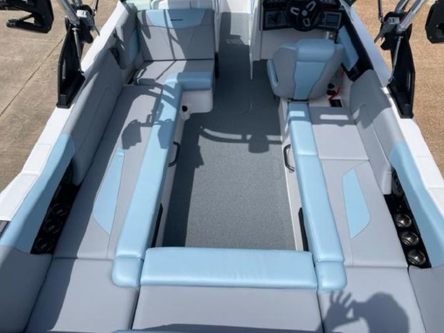 2023-mastercraft-nxt24-137981-image5