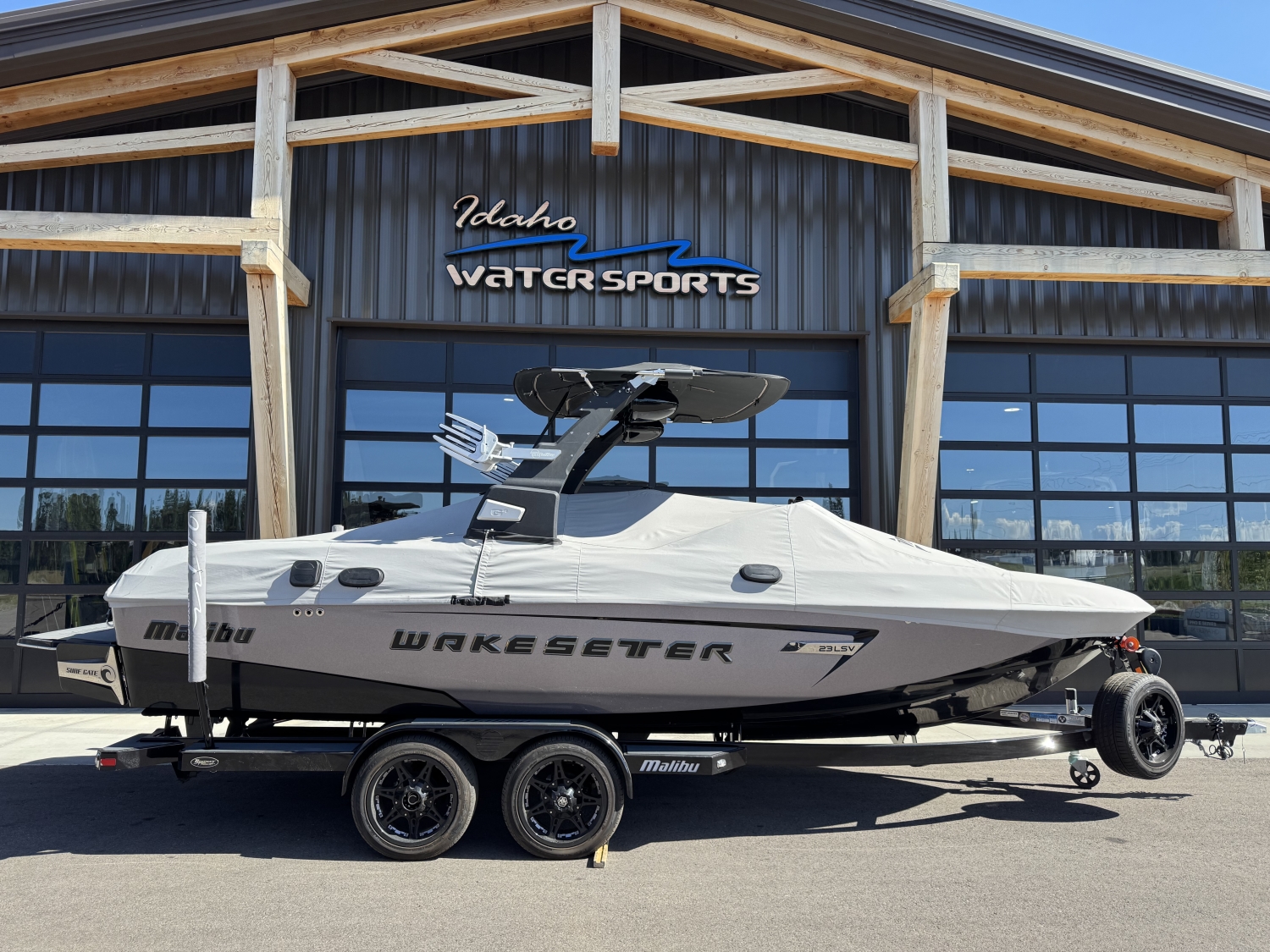 2015 Malibu 23 LSV