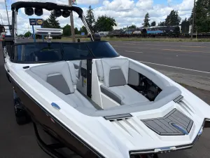 2023-mastercraft-x-star-137985-image19