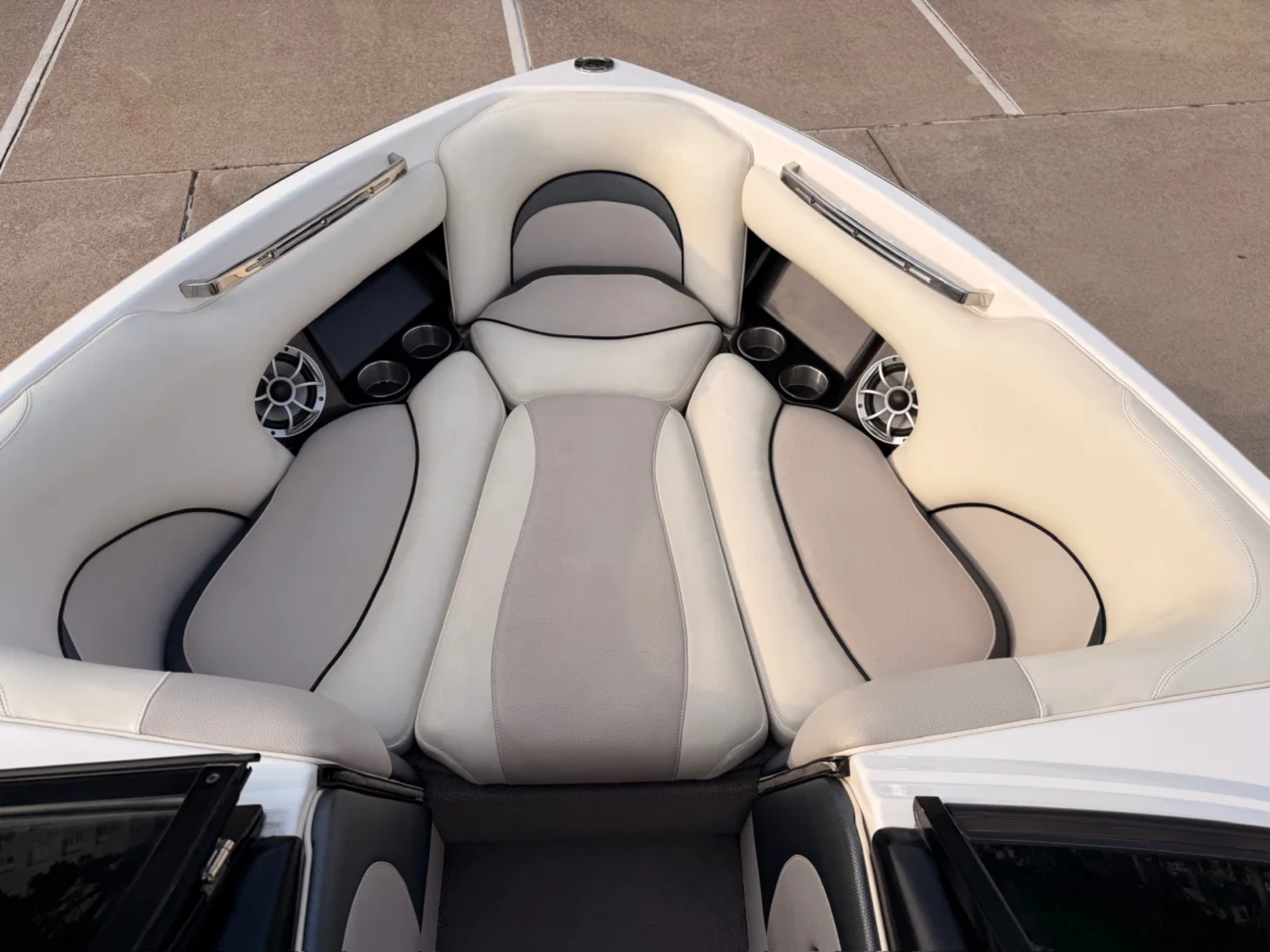 2010 Malibu Wakesetter 247 LSV 