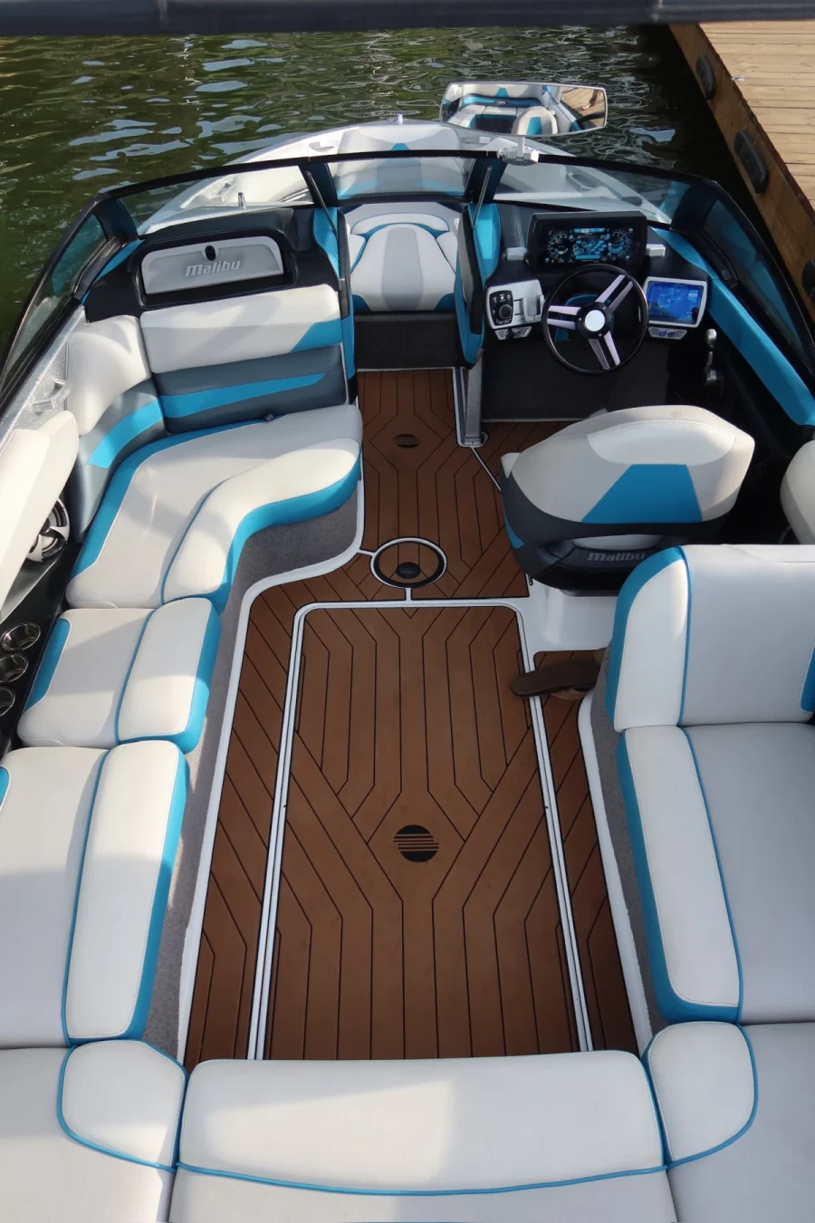 2017-malibu-wakesetter-23-lsv-137988-image5.webp