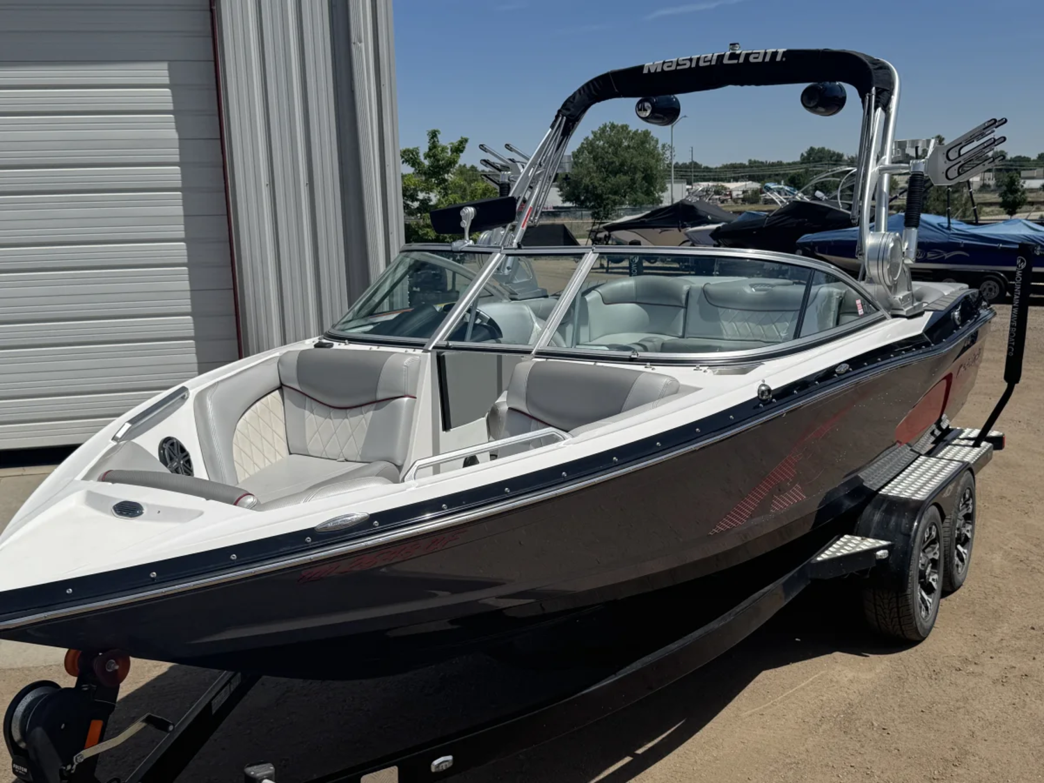 2013 MasterCraft X30 - LOW HOURS 