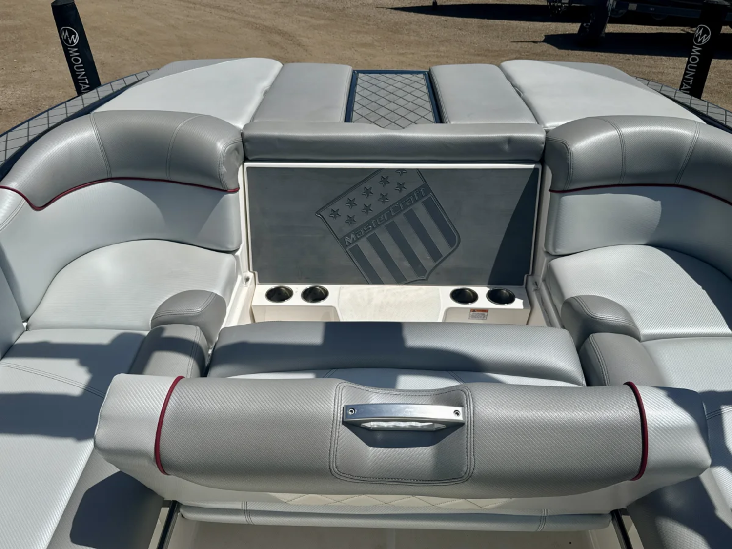 2013 MasterCraft X30 - LOW HOURS 
