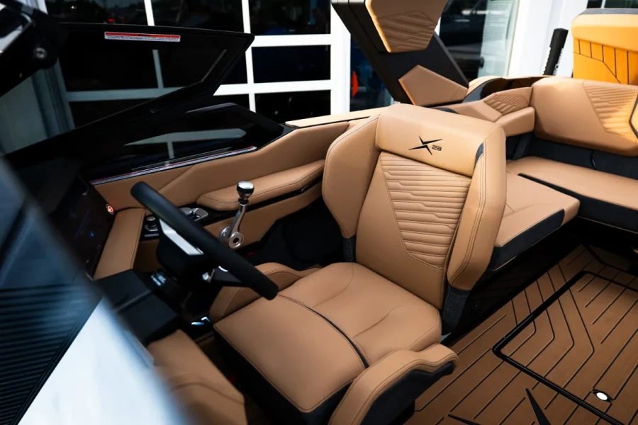 2027-mastercraft-x23-139167-image10.webp