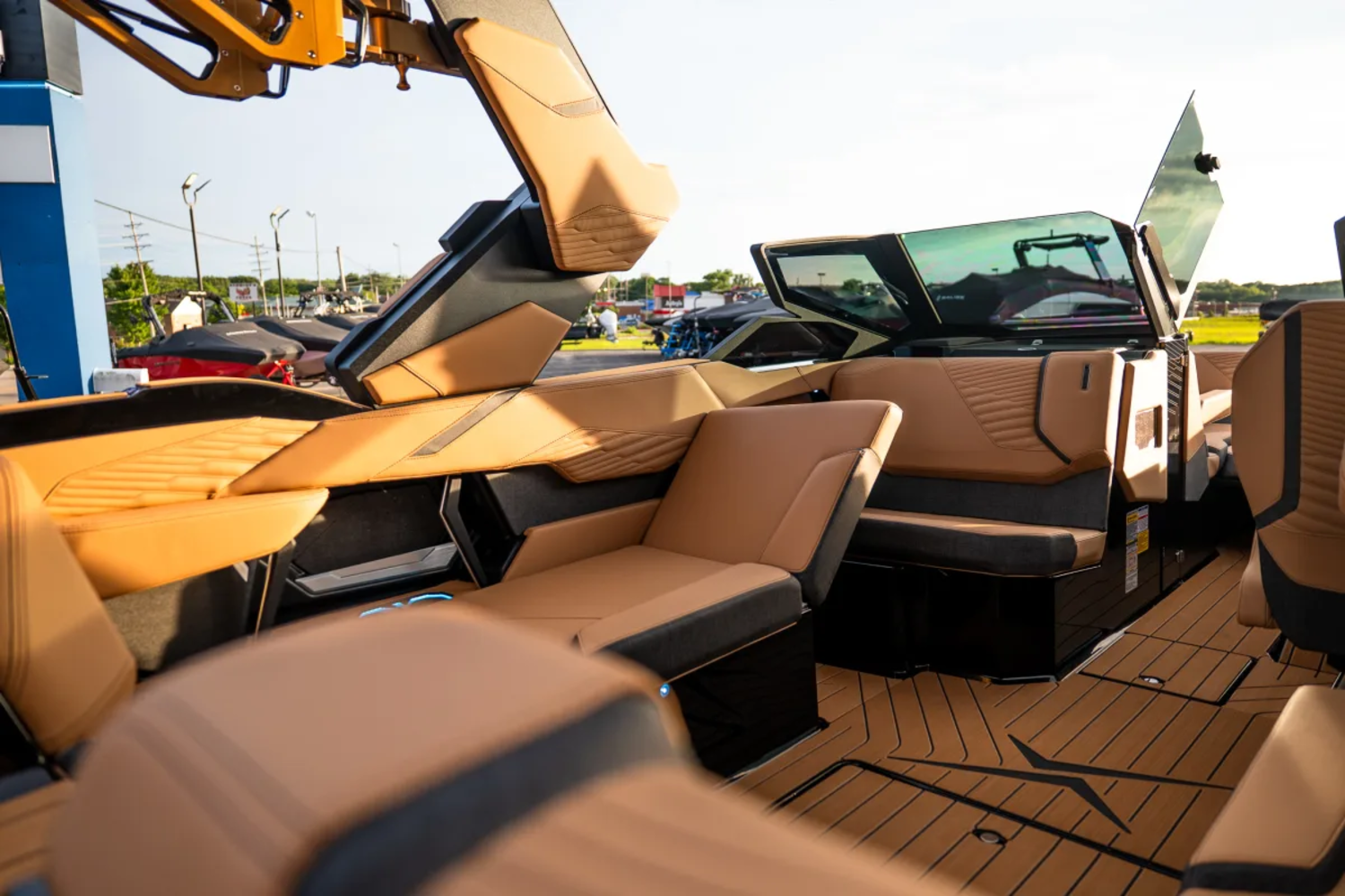2027 MASTERCRAFT X23 SAPPHIRE BLUE FLAKE 