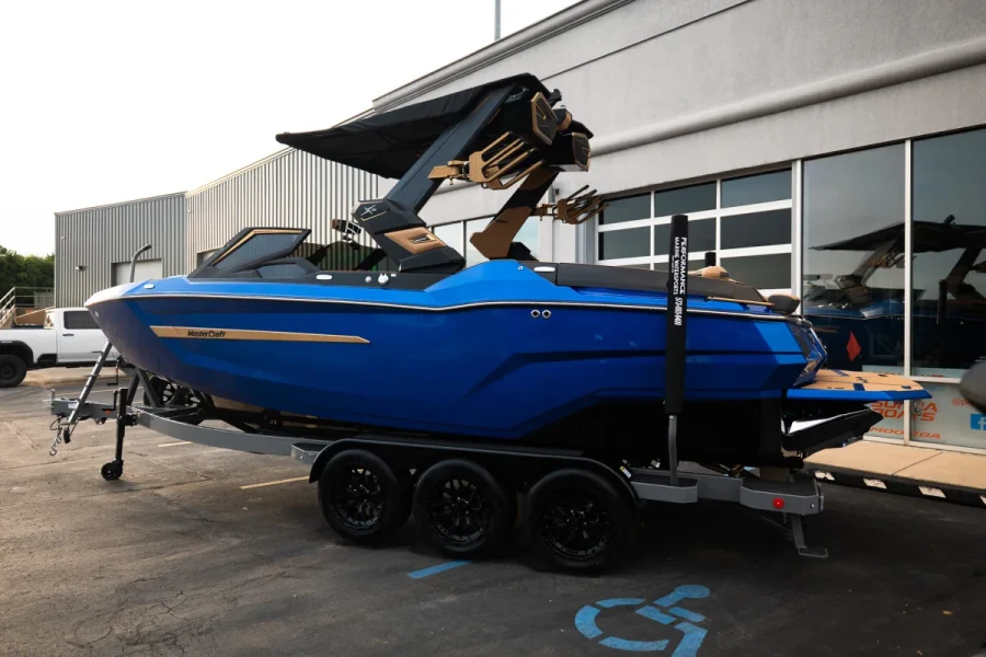 2027-mastercraft-x23-139167-image6.webp