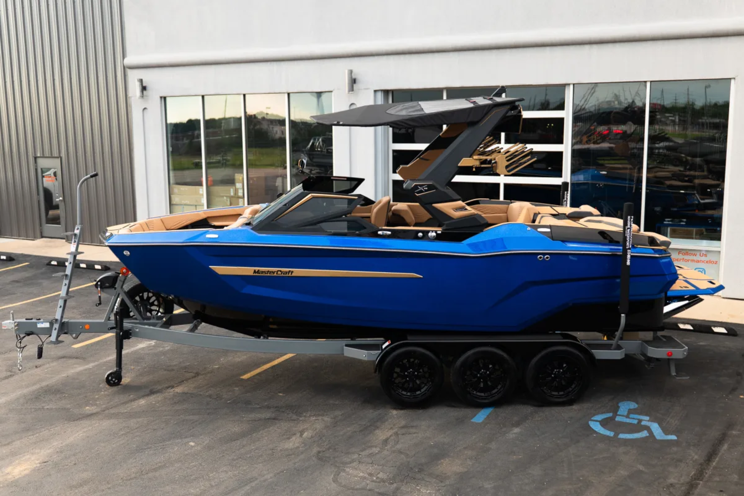 2027 MASTERCRAFT X23 SAPPHIRE BLUE FLAKE 