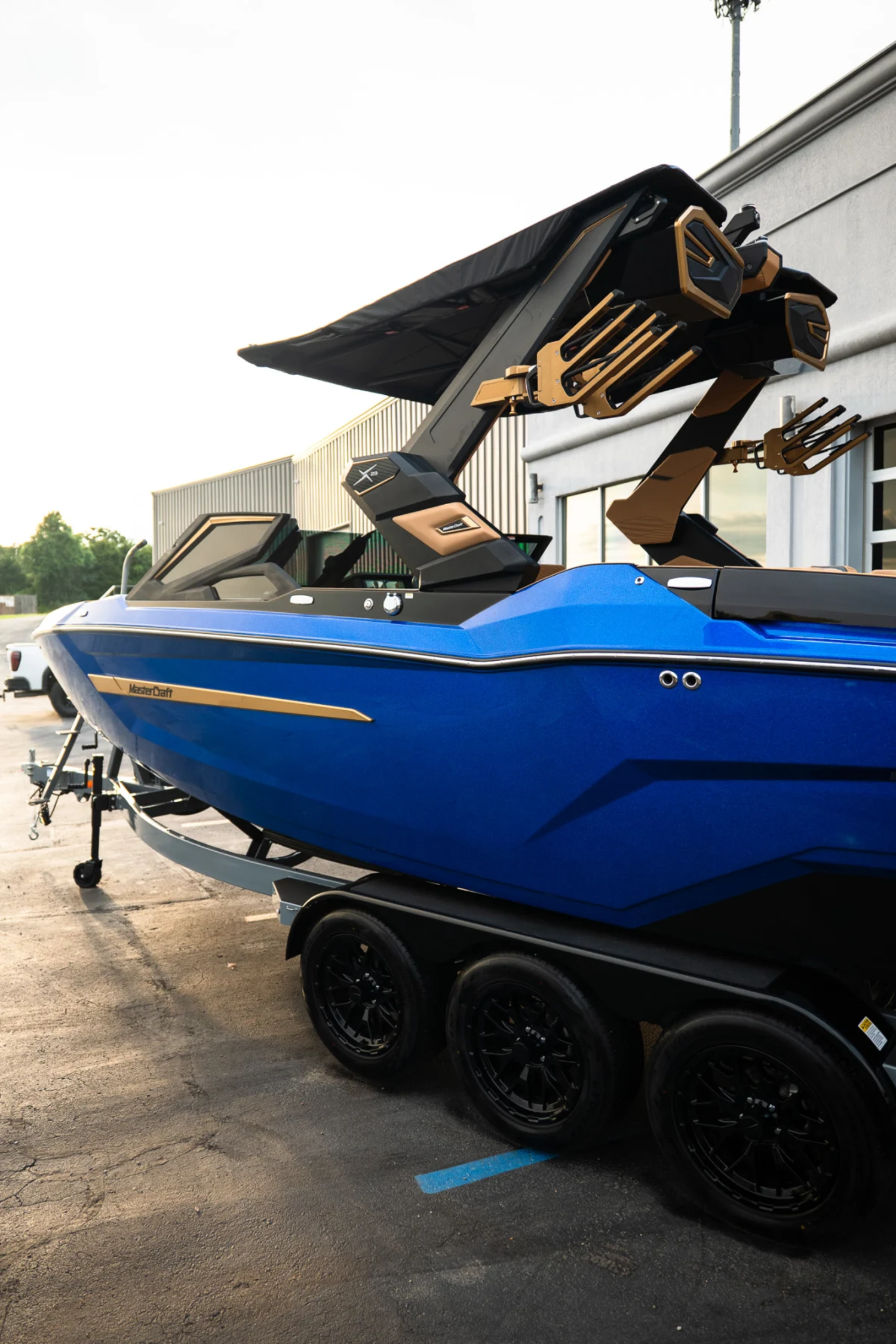 2027 MASTERCRAFT X23 SAPPHIRE BLUE FLAKE 