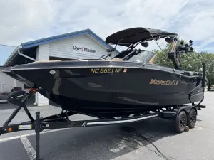 2025-mastercraft-x24-139183-image0.webp