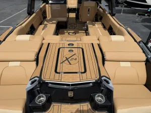 2025-mastercraft-x24-139183-image2.webp