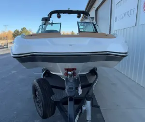 2018-mastercraft-xt22-139184-image5.webp