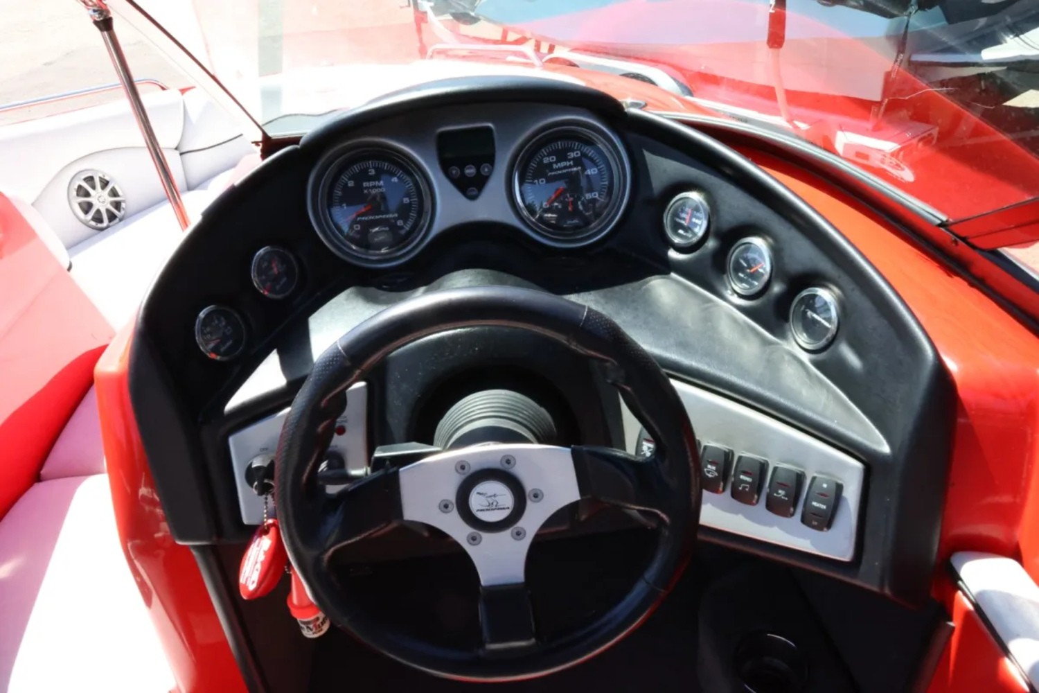 2011 MOOMBA Mobius XLV