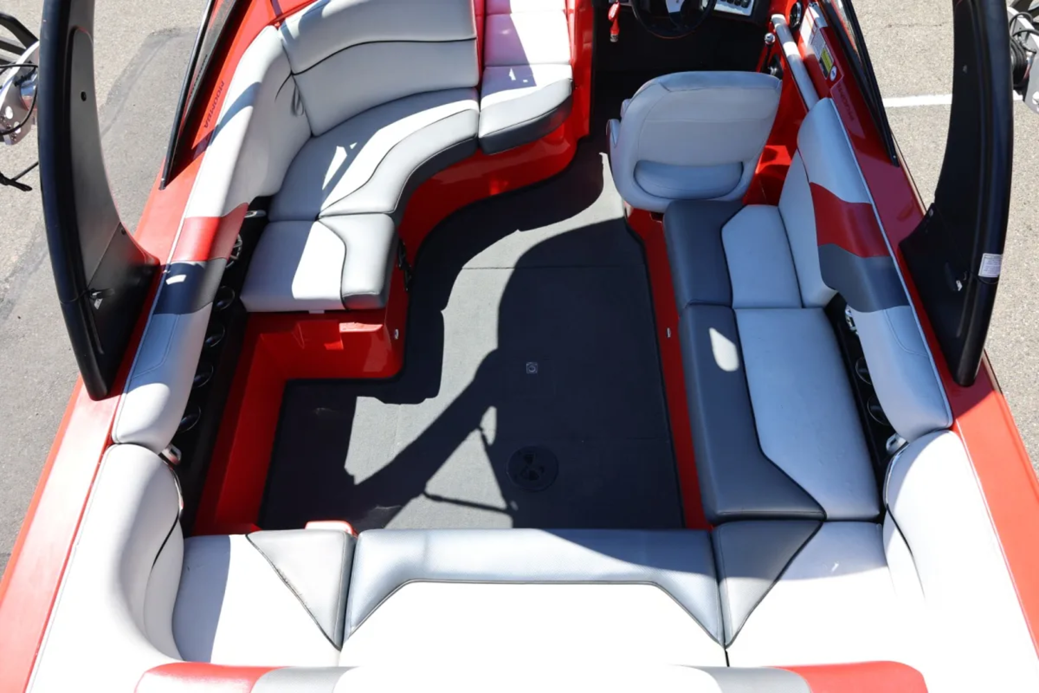 2011 MOOMBA Mobius XLV