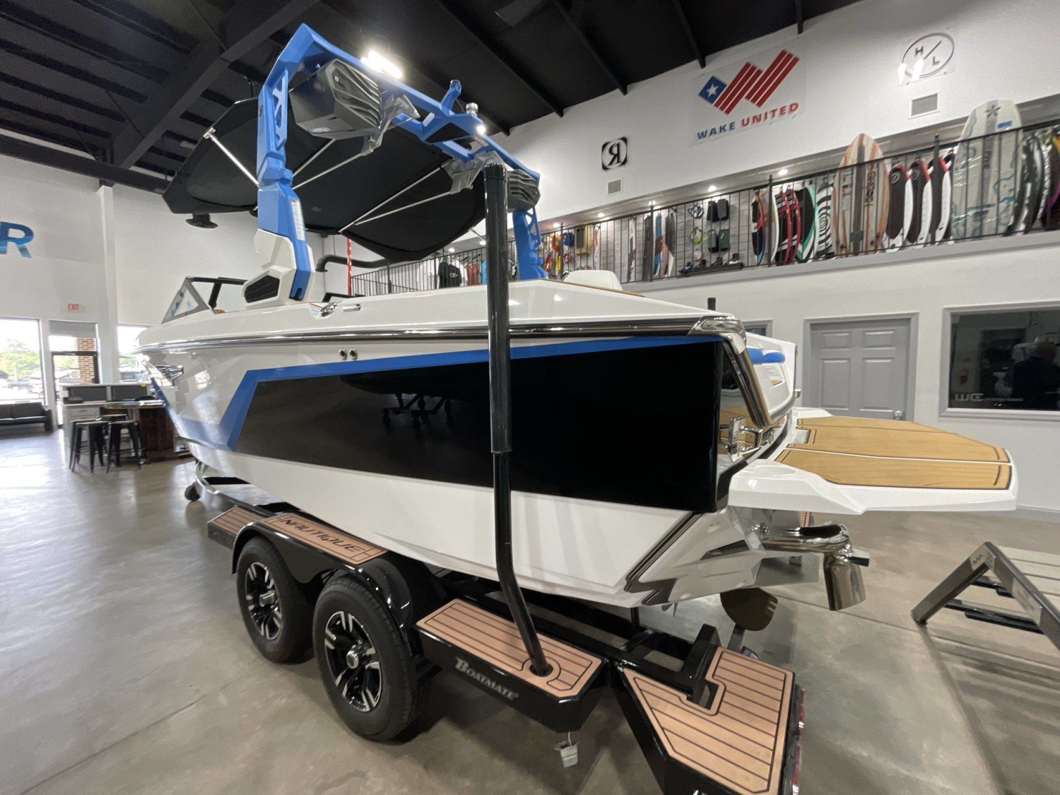2026 Nautique S21