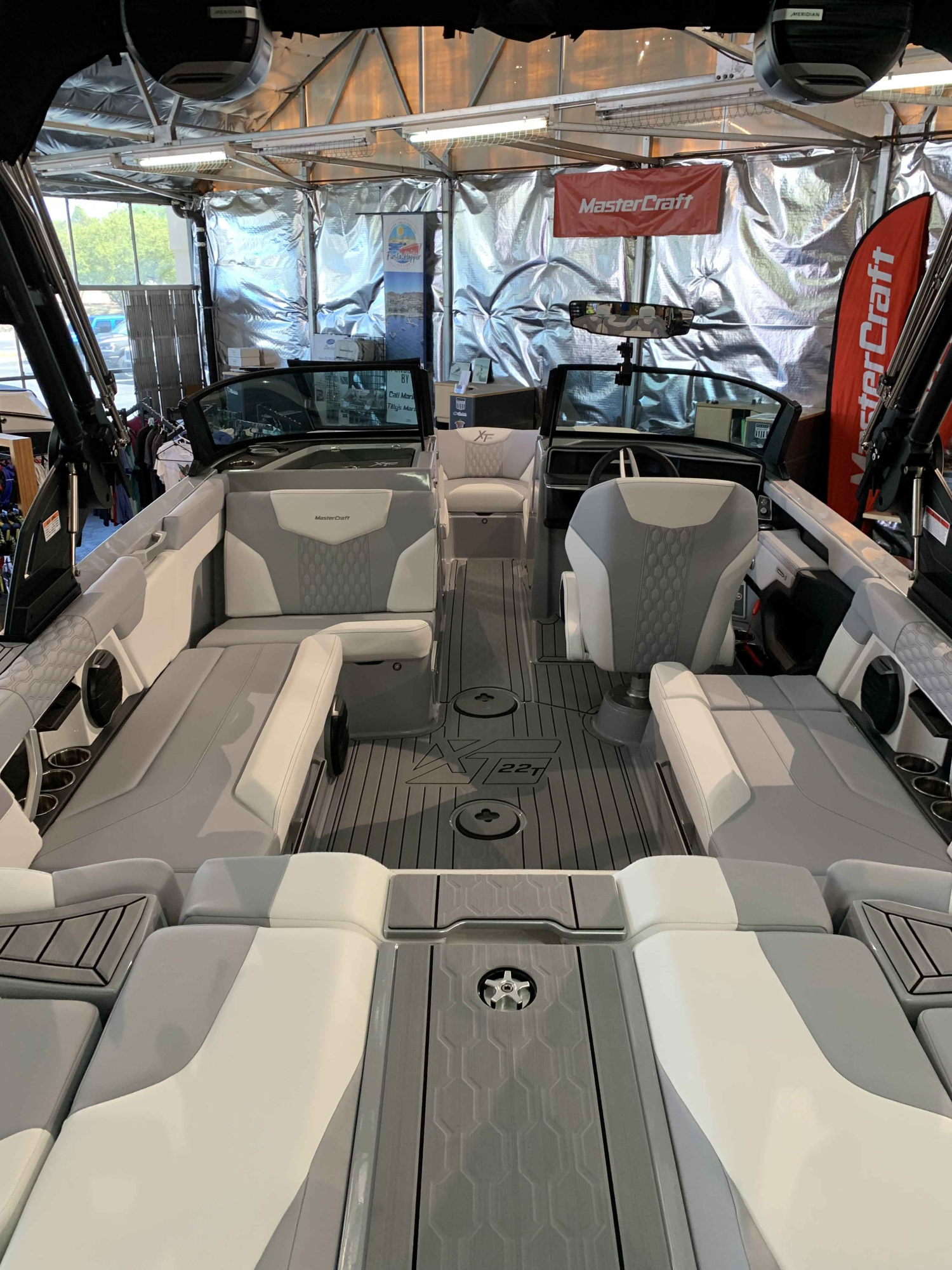 2026 MasterCraft XT22T