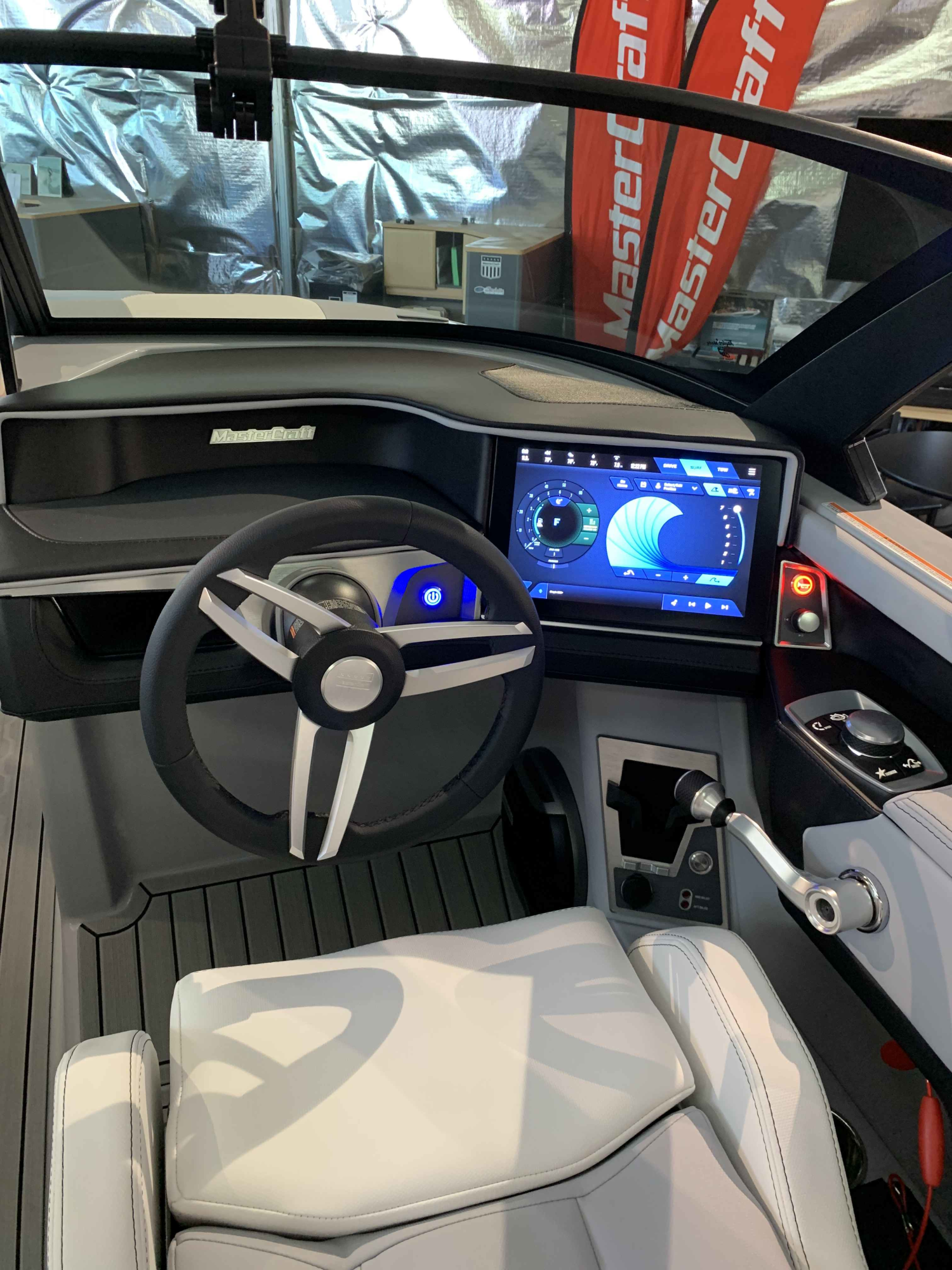 2026 MasterCraft XT22T