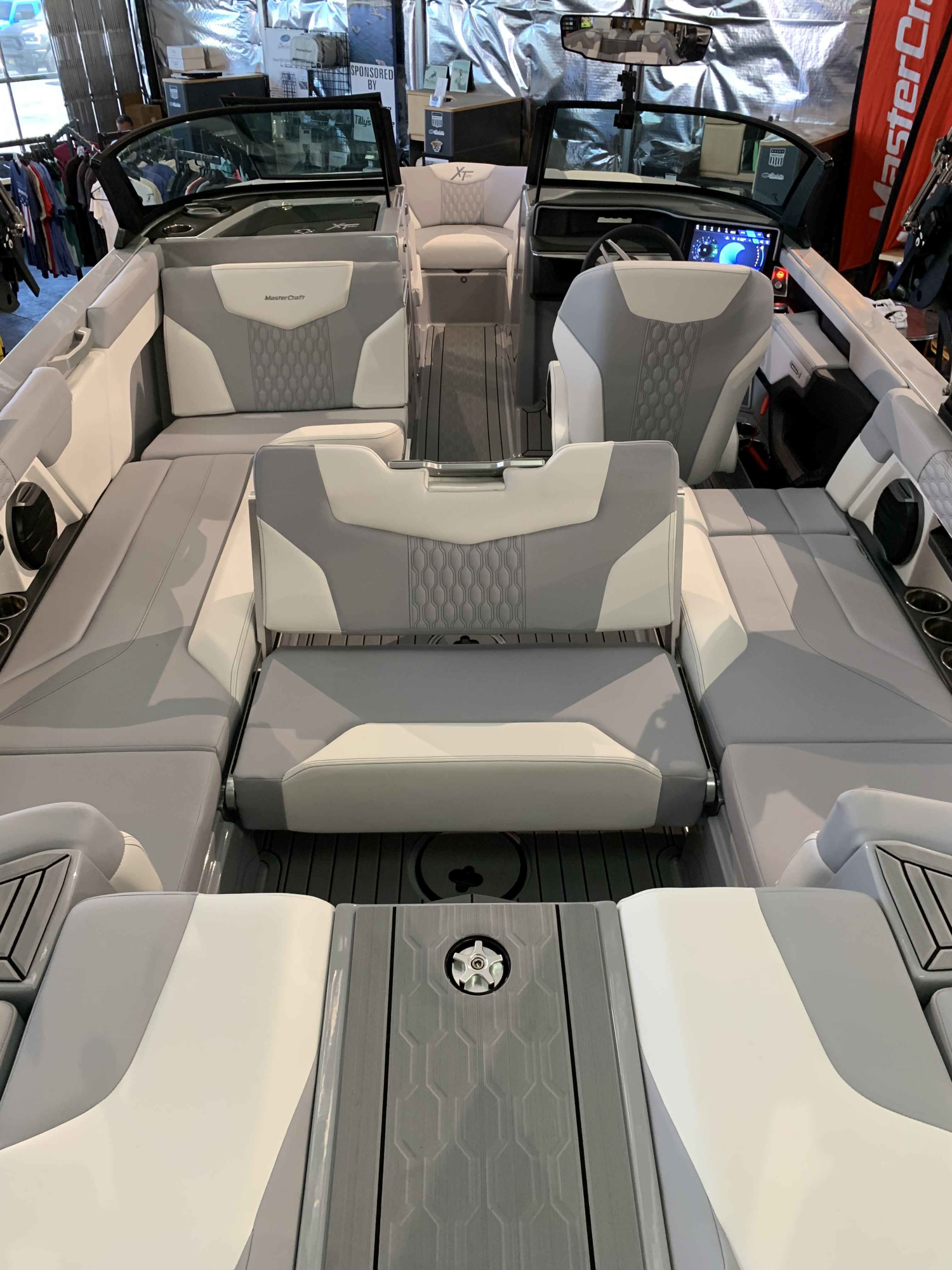 2026 MasterCraft XT22T