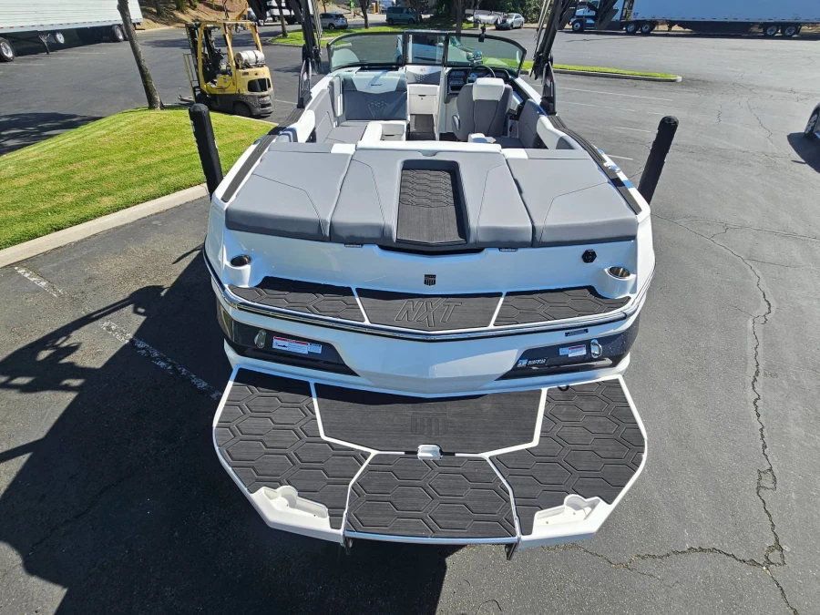 2026-mastercraft-nxt23-139219-image6