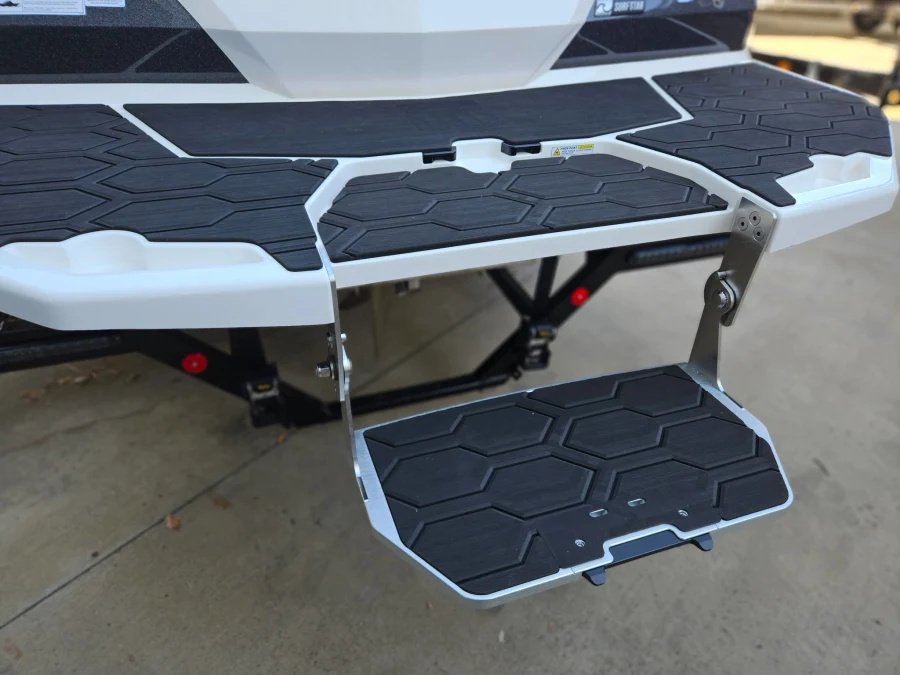 2026-mastercraft-nxt23-139219-image7